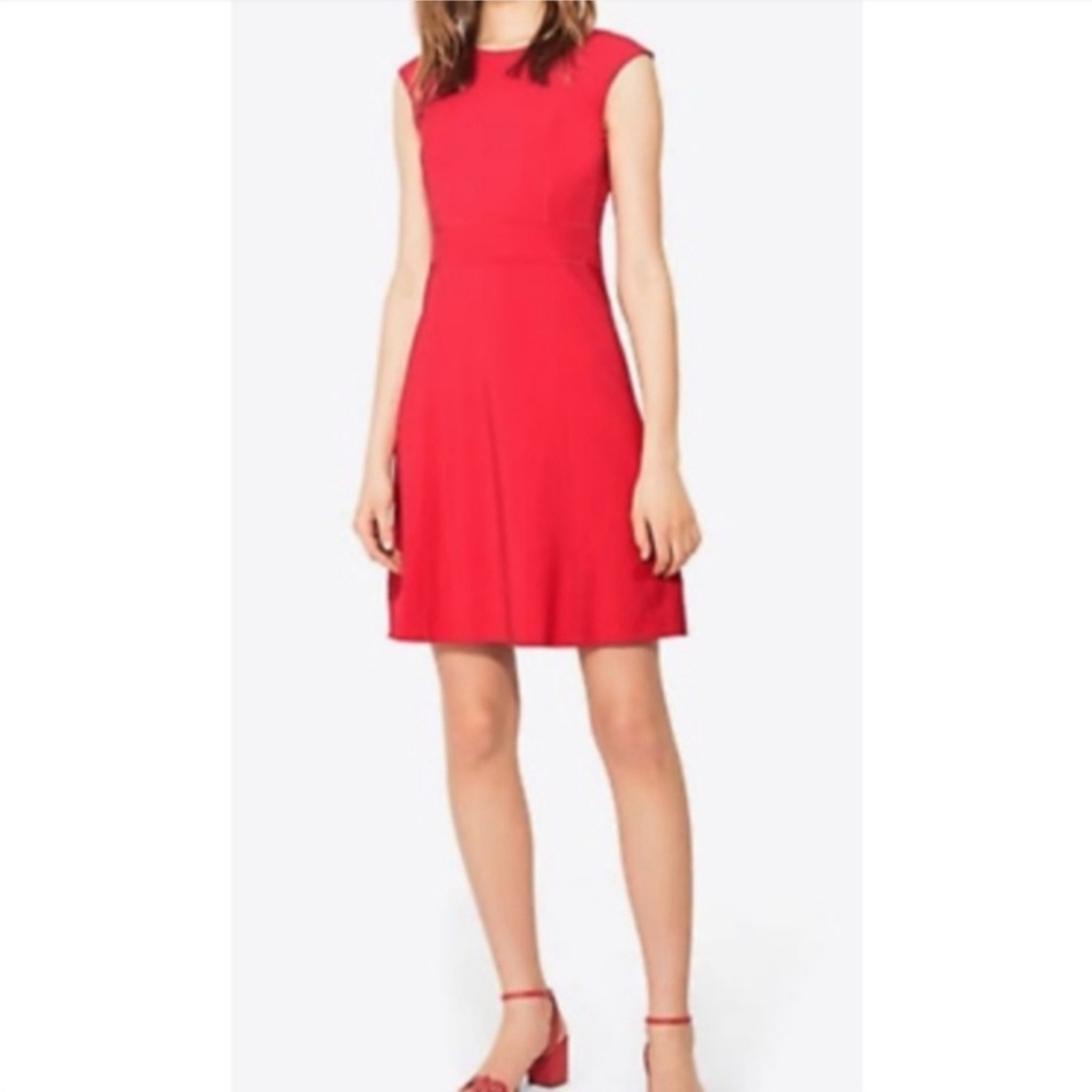 TORY BURCH Megan A Line Dress Red Wool Cap Sleeves Classic Style Size 4